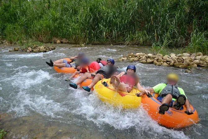 Tubing et Bamboo Beach Club